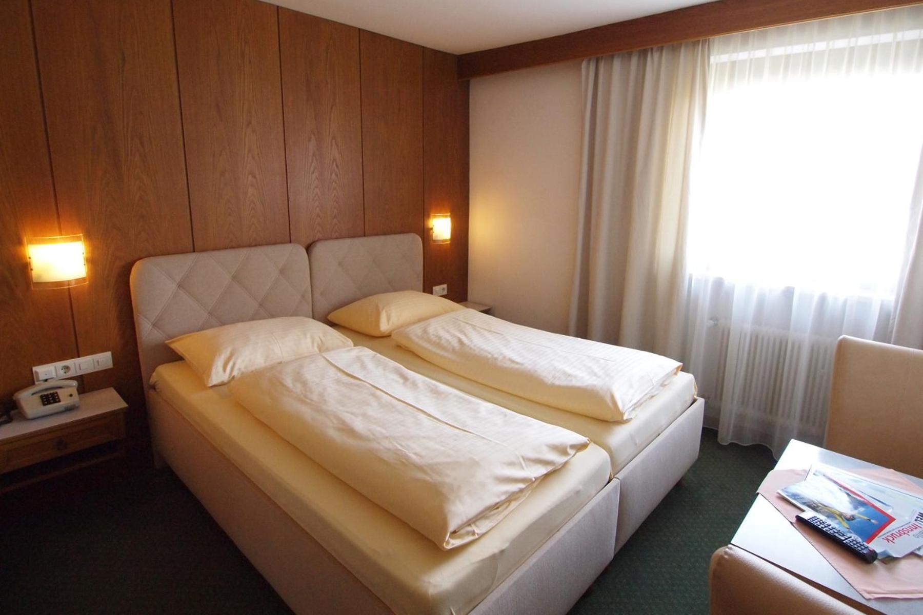 Hotel Sonnhof Mutters Екстер'єр фото