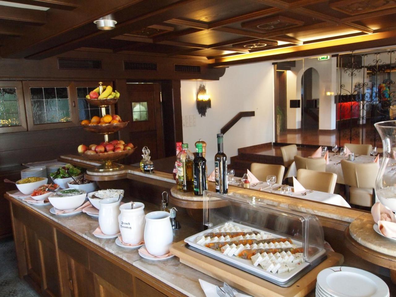 Hotel Sonnhof Mutters Екстер'єр фото